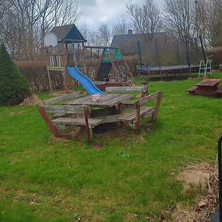 A Charming Child-friendly Householiday Feriehus *